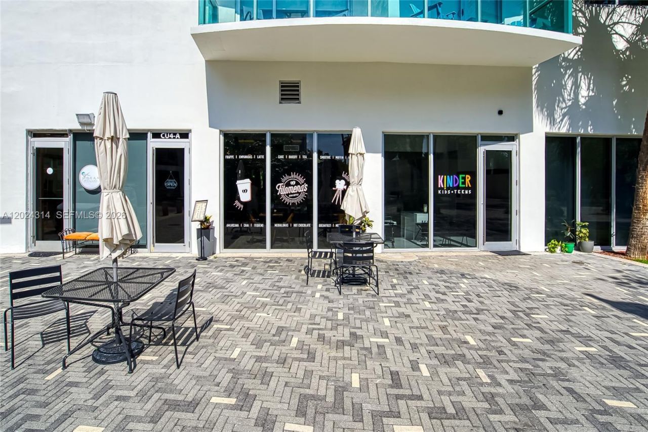 19370 Collins Ave , Unit 520, Sunny Isles Beach, FL 33160 Photo