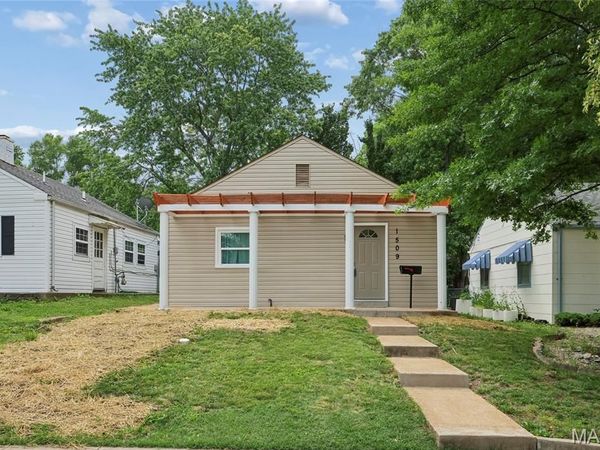 1509 Kraft Street , St Louis, MO 63139