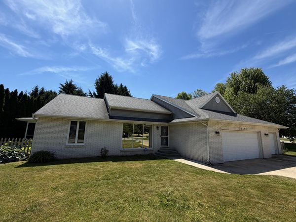 22401 Happy Drive, Cassopolis, MI 49031