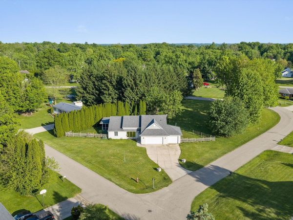 22401 Happy Drive, Cassopolis, MI 49031