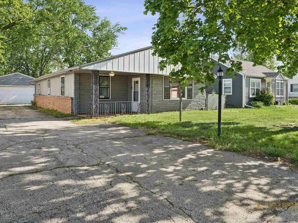 308 Gilbert Terrace, MACHESNEY PARK, IL 61115