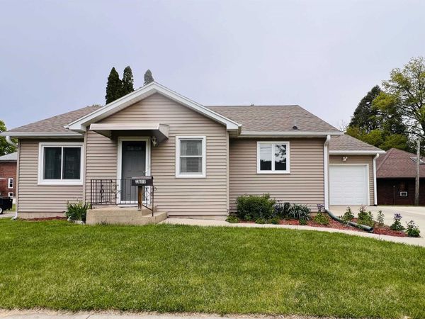 1655 S Chicago, FREEPORT, IL 61032