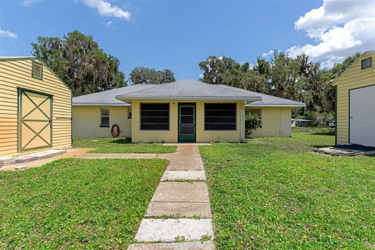 2472 Cr 447, Lake Panasoffkee, FL 33538 Photo