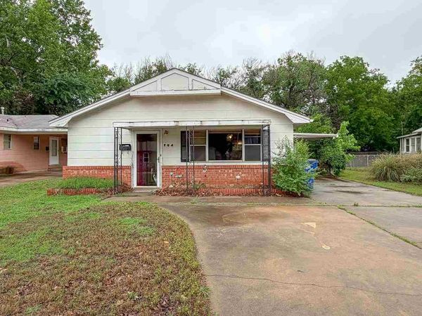 704 S McFarland Street, Stillwater, OK 74074