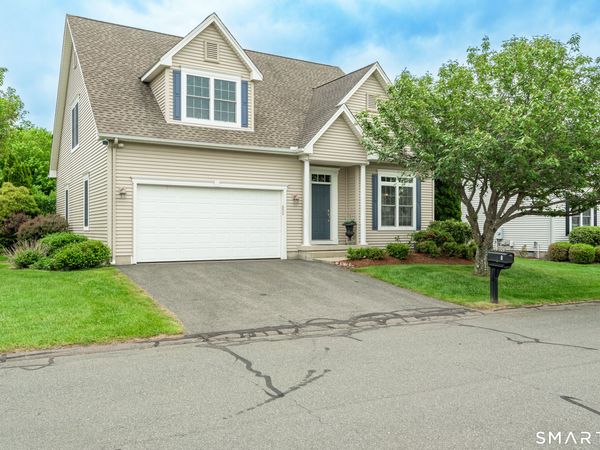 8 Greendale, Unit 8, Suffield, CT 06078