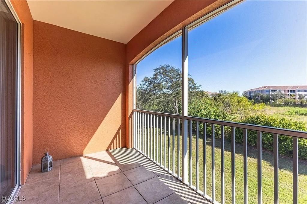 15989 Mandolin Bay Dr, Unit 204, Fort Myers, FL 33908 Photo