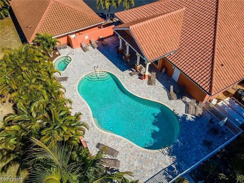 15989 Mandolin Bay Dr, Unit 204, Fort Myers, FL 33908 Photo