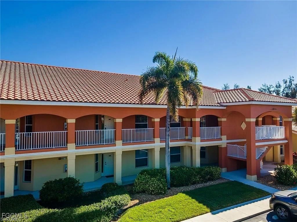15989 Mandolin Bay Dr, Unit 204, Fort Myers, FL 33908 Photo