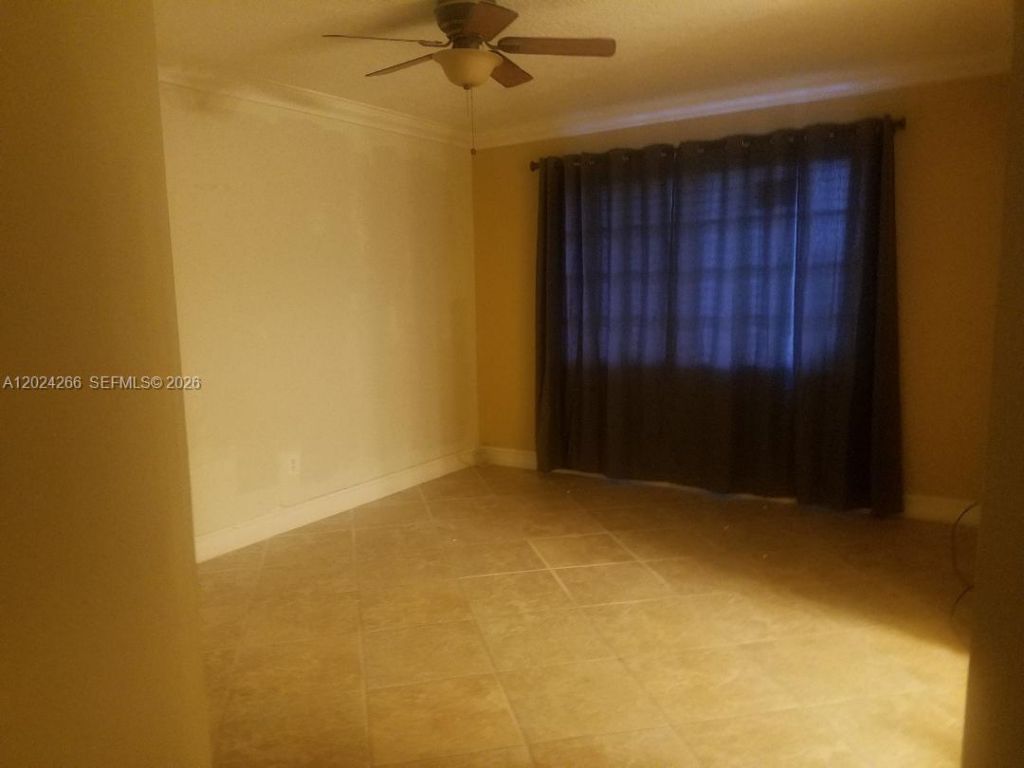 1126 NE 209th Ter , Miami, FL 33179 Photo