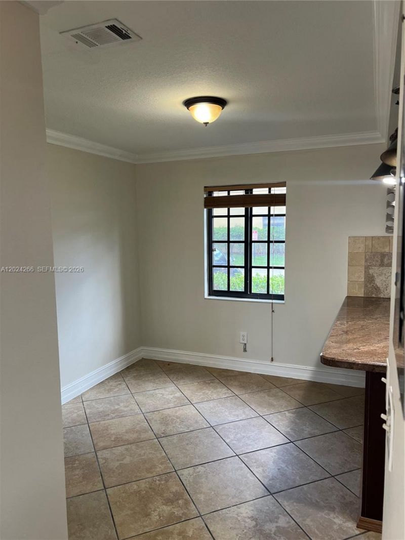 1126 NE 209th Ter , Miami, FL 33179 Photo