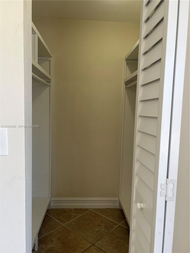 1126 NE 209th Ter , Miami, FL 33179 Photo