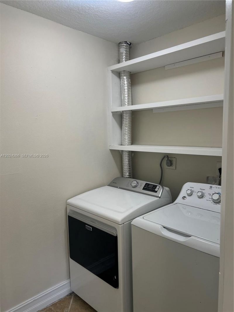 1126 NE 209th Ter , Miami, FL 33179 Photo