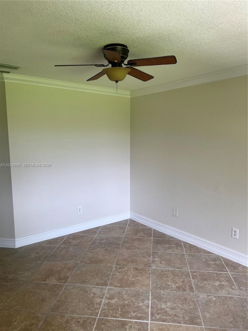 1126 NE 209th Ter , Miami, FL 33179 Photo