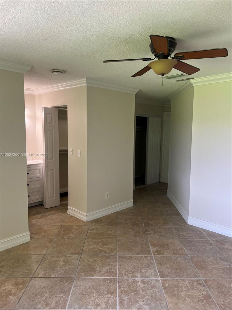 1126 NE 209th Ter , Miami, FL 33179 Photo