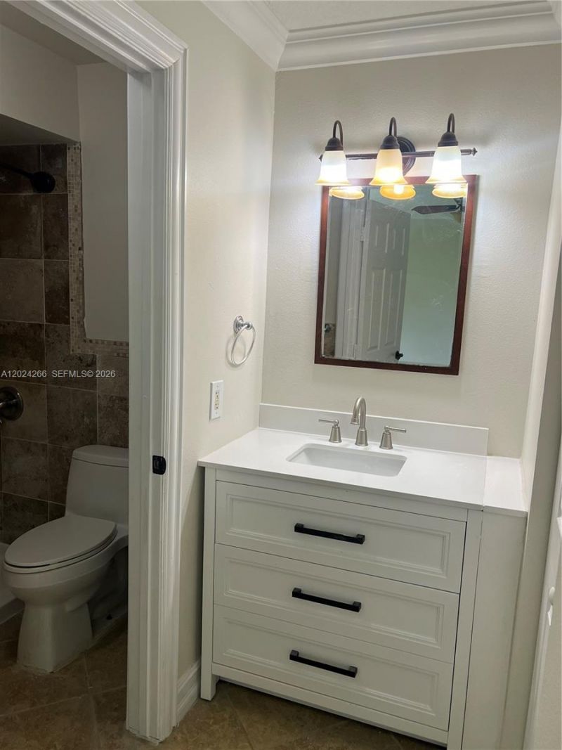 1126 NE 209th Ter , Miami, FL 33179 Photo