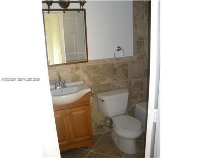 1126 NE 209th Ter , Miami, FL 33179 Photo
