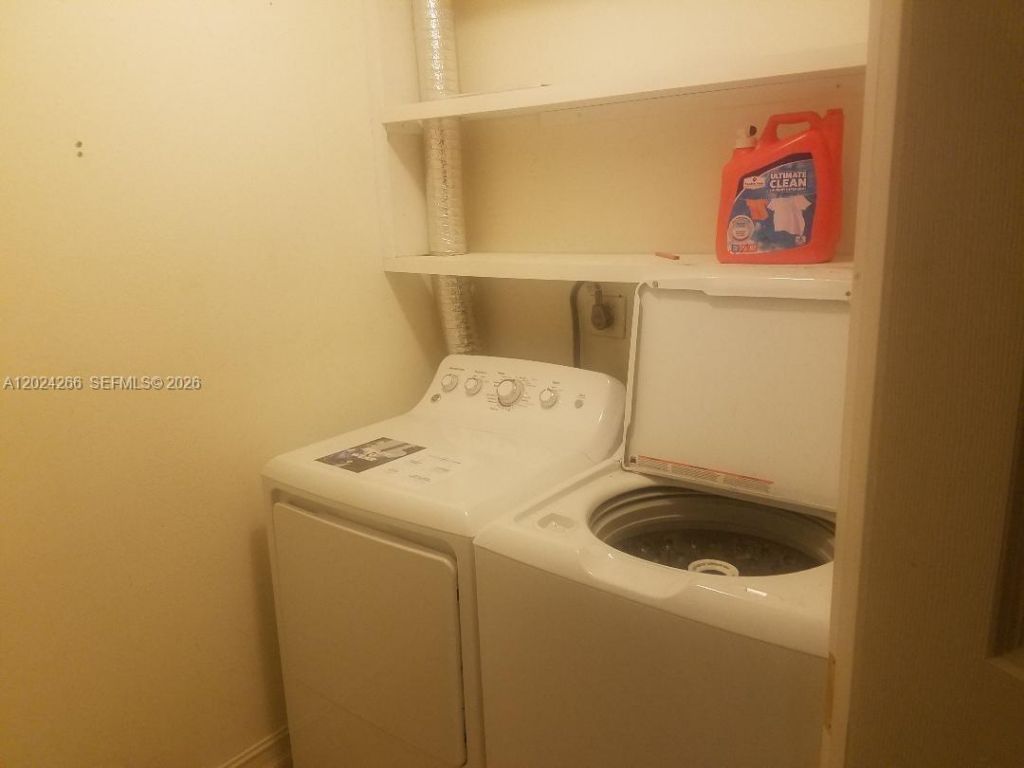 1126 NE 209th Ter , Miami, FL 33179 Photo