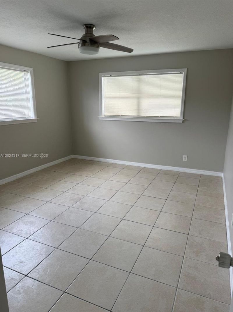 588 Holly Dr, Unit B, Palm Beach Gardens, FL 33410 Photo