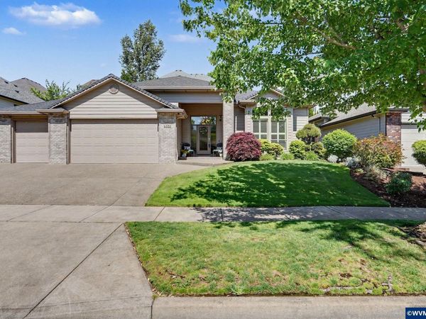 1380 West Meadows Dr NW, Salem, OR 97304