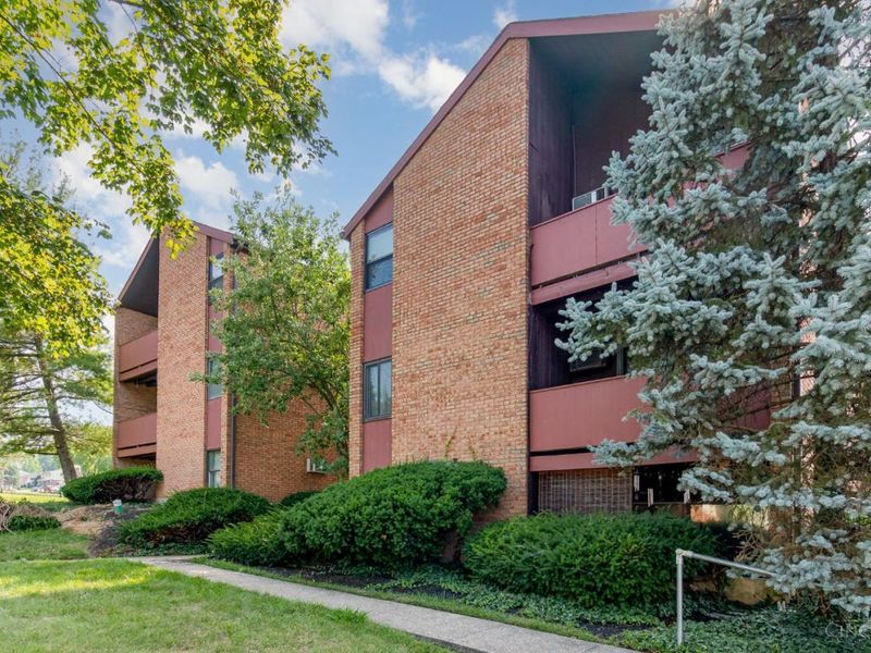 4901 Chalet Drive, Unit 308, Saint Bernard, OH 45217 Photo 3