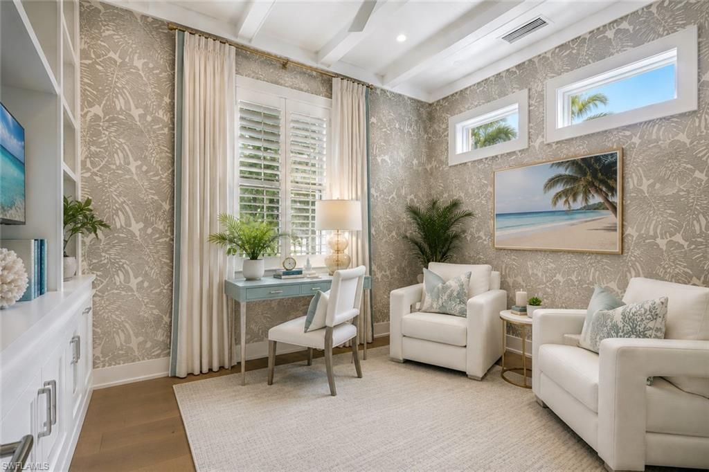 160 Broad Ave S, Naples, FL 34102 Photo