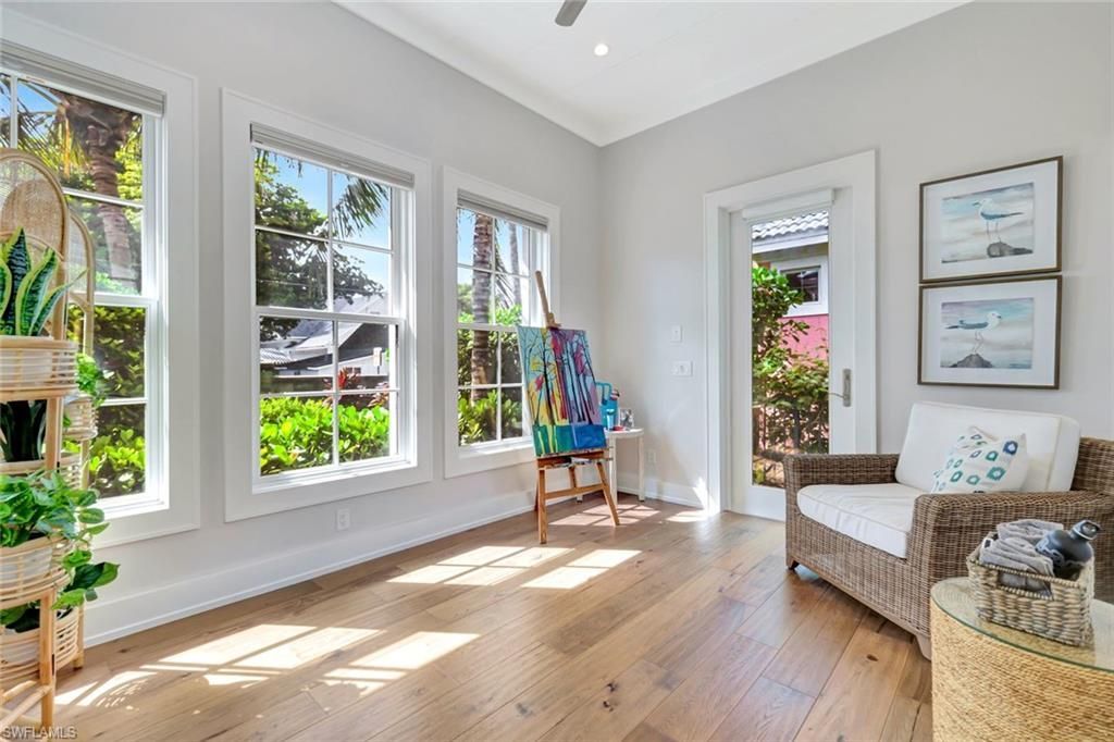 160 Broad Ave S, Naples, FL 34102 Photo