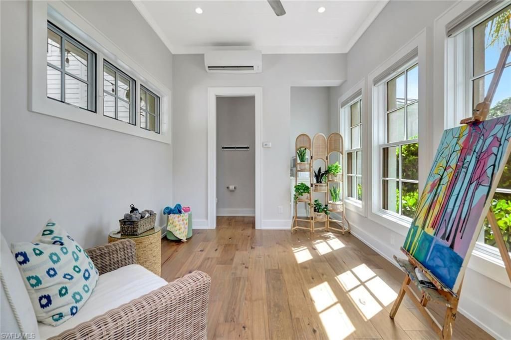 160 Broad Ave S, Naples, FL 34102 Photo