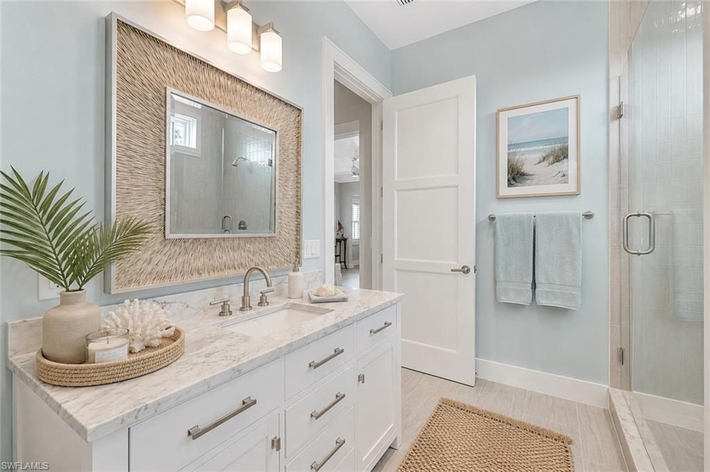 160 Broad Ave S, Naples, FL 34102 Photo