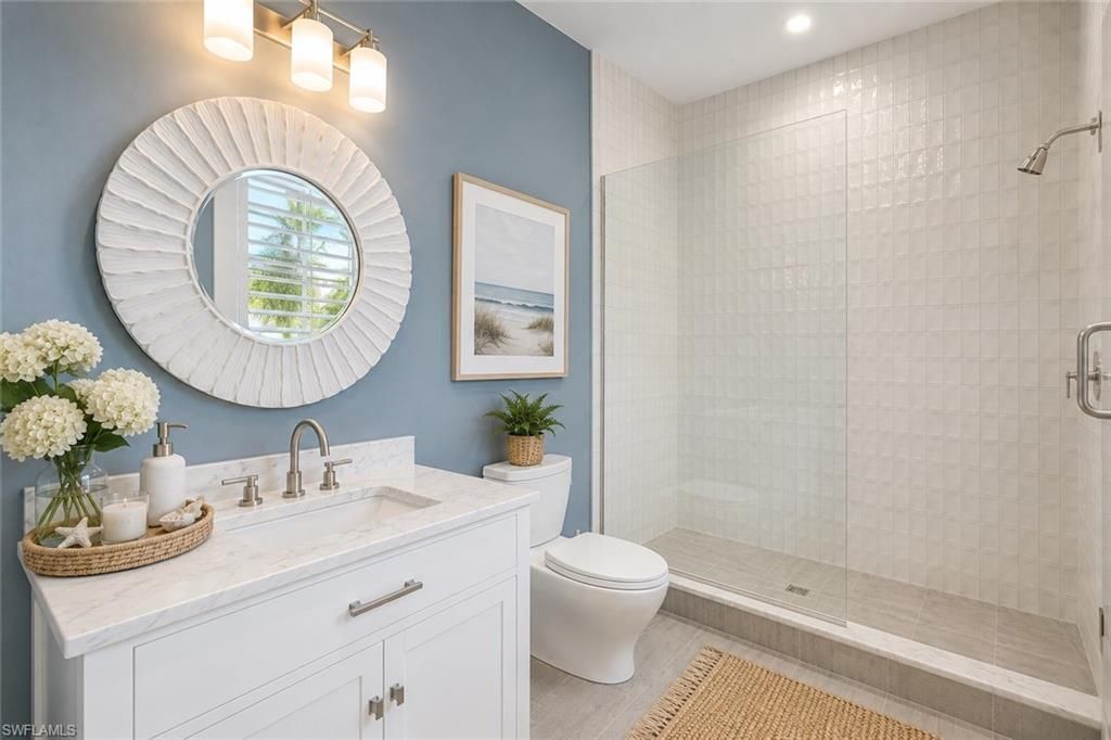 160 Broad Ave S, Naples, FL 34102 Photo
