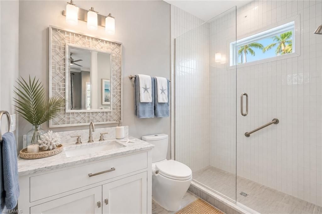 160 Broad Ave S, Naples, FL 34102 Photo