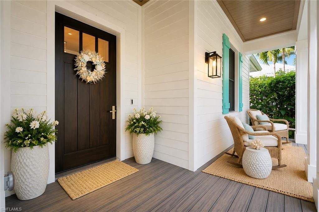 160 Broad Ave S, Naples, FL 34102 Photo