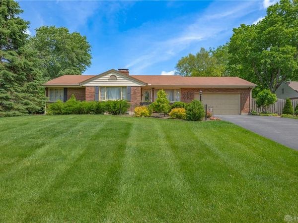 281 Sherbrooke Drive, Kettering, OH 45429