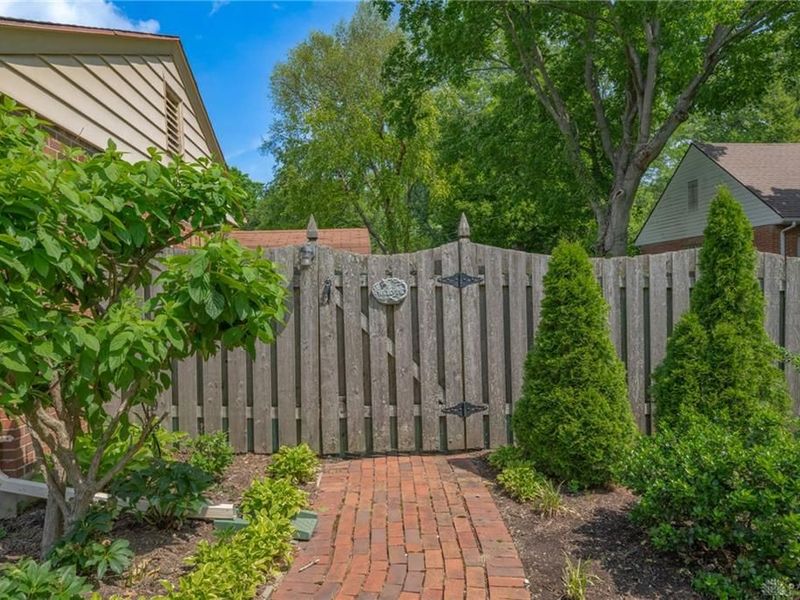 281 Sherbrooke Drive, Kettering, OH 45429 Photo 28