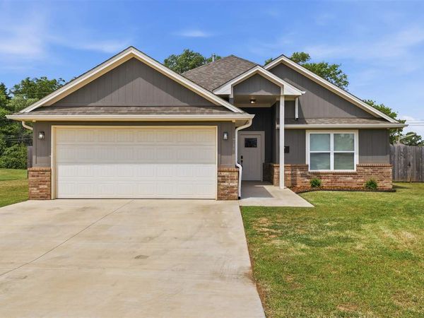 714 N Manning Street, Stillwater, OK 74075