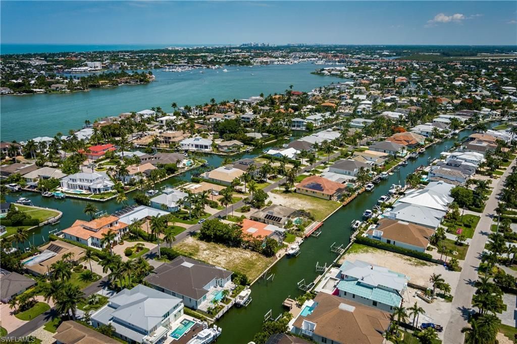 2165 Tarpon Rd , Naples, FL 34102 Photo