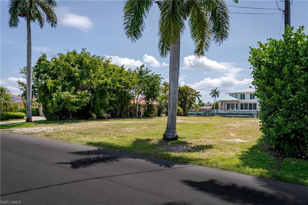 2165 Tarpon Rd , Naples, FL 34102 Photo