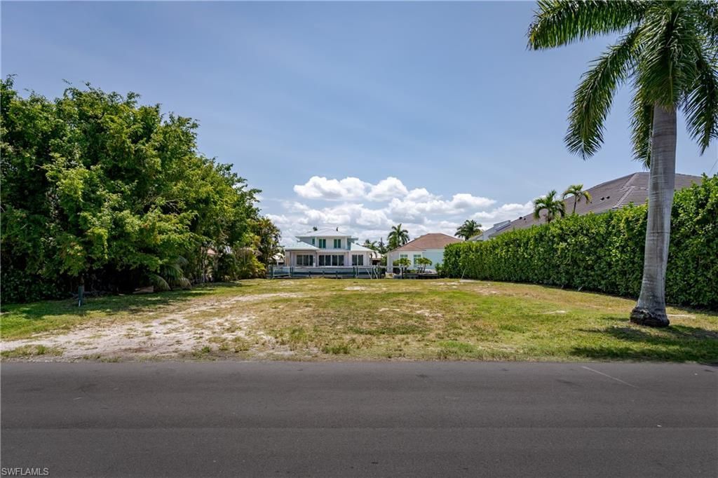2165 Tarpon Rd , Naples, FL 34102 Photo