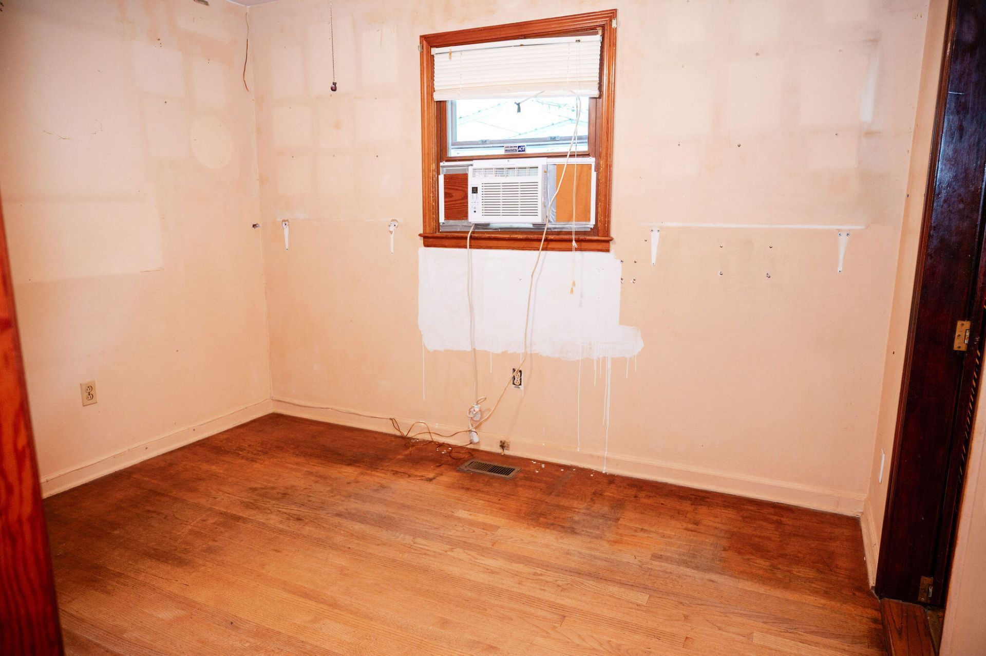 223 Farm Road Photo 11