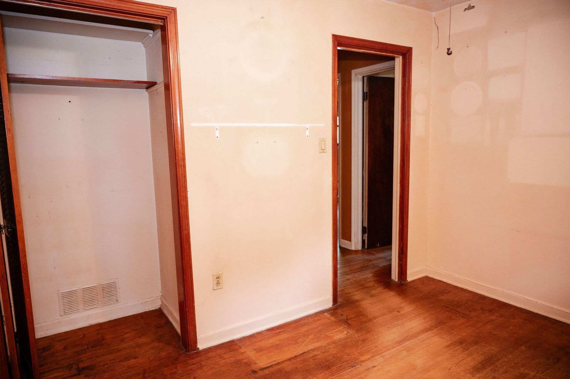 223 Farm Road Photo 12