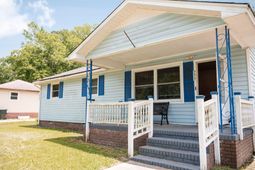 223 Farm Road photo 4
