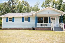 223 Farm Road photo 4