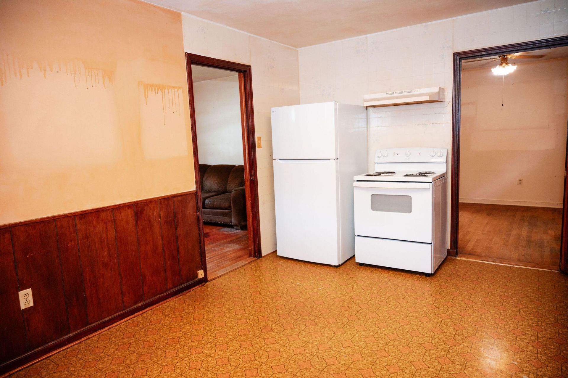 223 Farm Road Photo 9