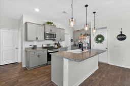 475 Cedarview Road photo 4