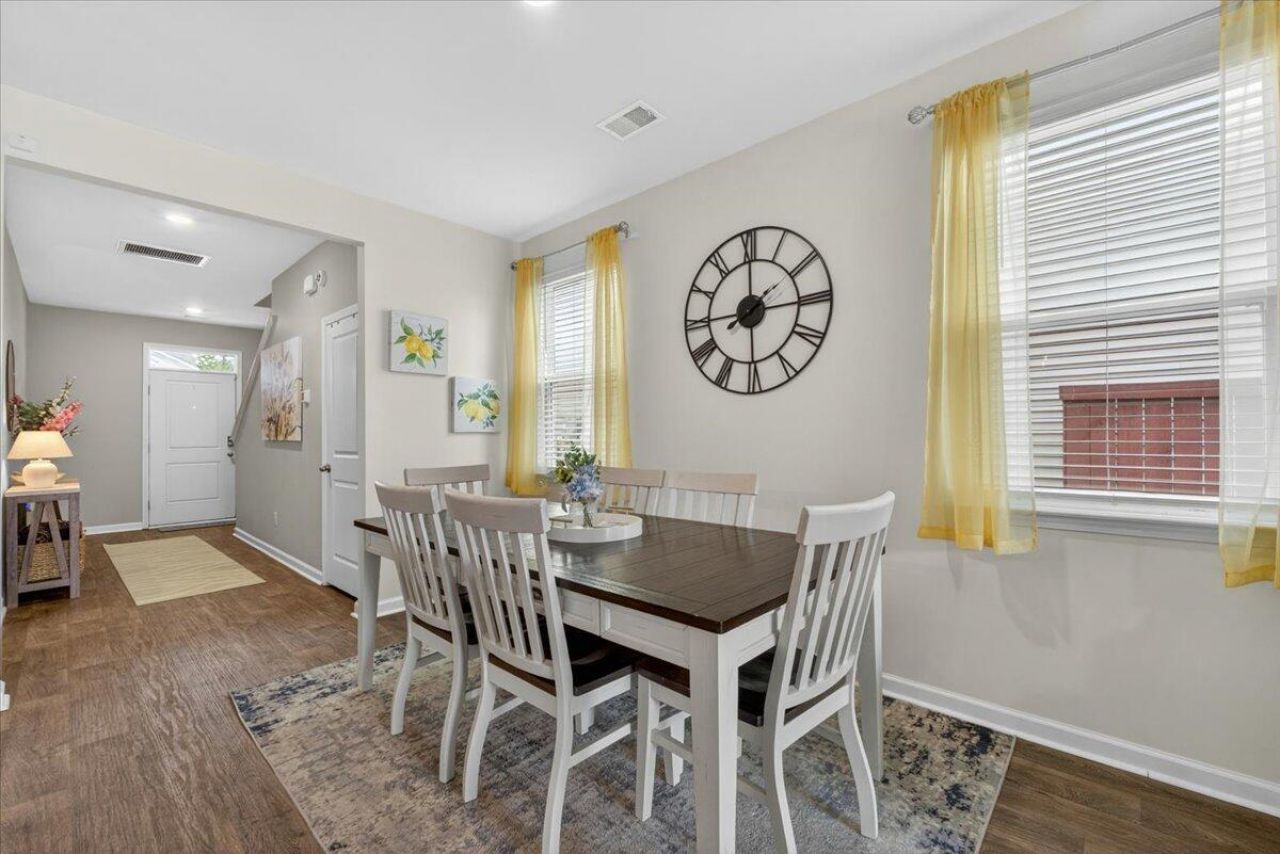 475 Cedarview Road Photo 5