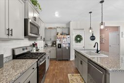 475 Cedarview Road photo 4