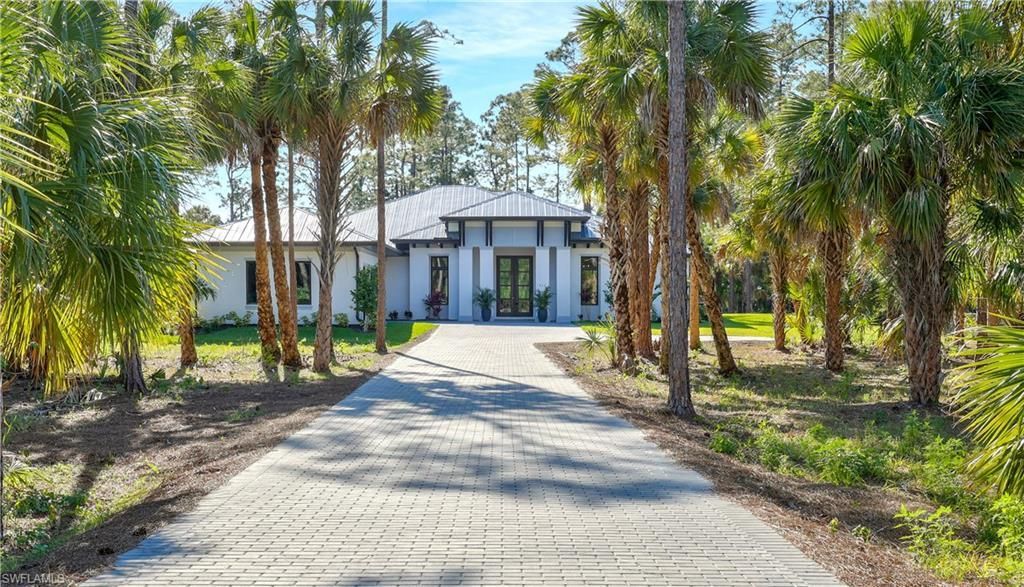 750 Myrtle Ter , Naples, FL 34103 Photo