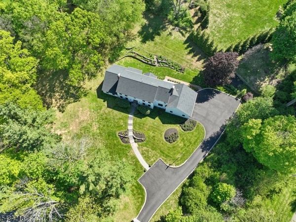 210 Mendham Rd, Bernardsville, NJ 07924