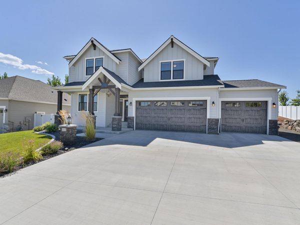 2648 S Fairmont Estates Dr, Greenacres, WA 99016