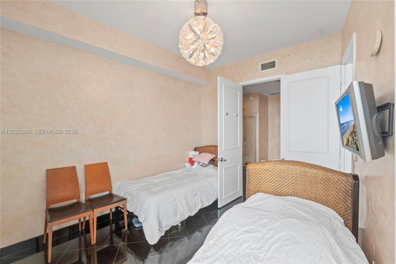 18101 Collins Ave , Unit 1502, Sunny Isles Beach, FL 33160 Photo