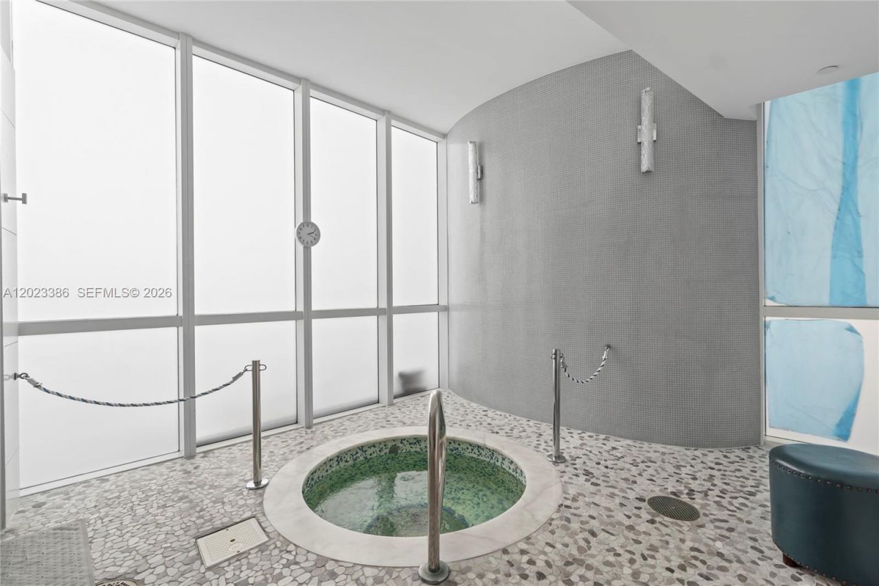 18101 Collins Ave , Unit 1502, Sunny Isles Beach, FL 33160 Photo